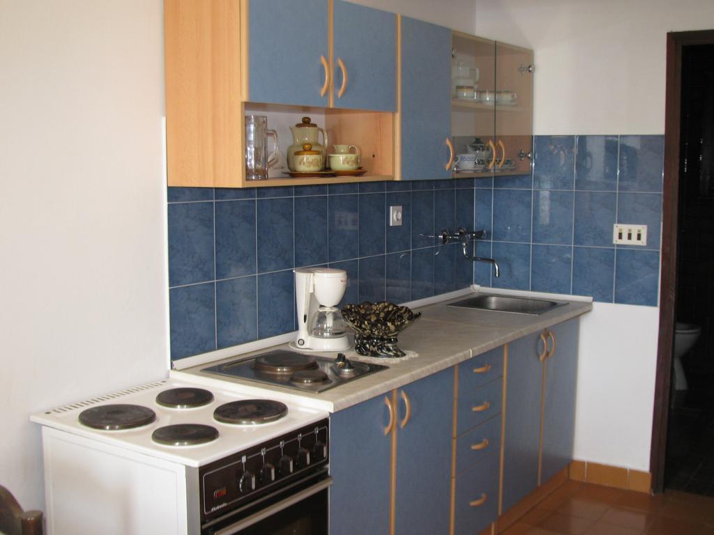 Apartments E And J Rabac Exterior foto